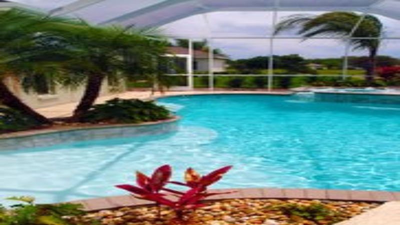 Custom Swimming Pools In Tampa Enhance Outdoor Living