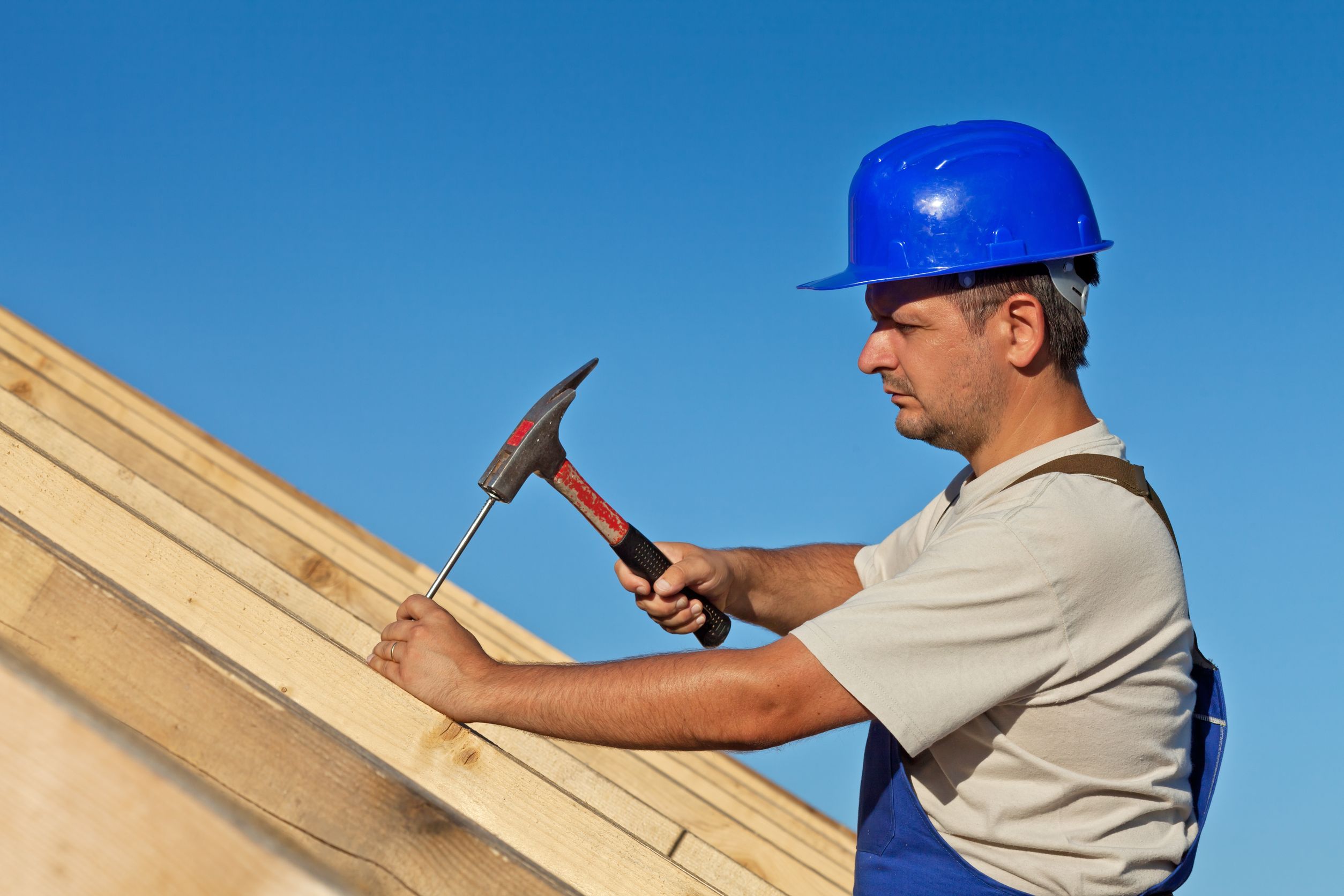 Hire Roofing Companies in Menasha for a Job Well Done