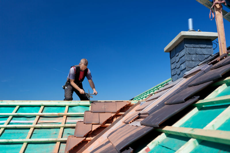 Three Reasons to Call a Roofing Contractor in Orland Park