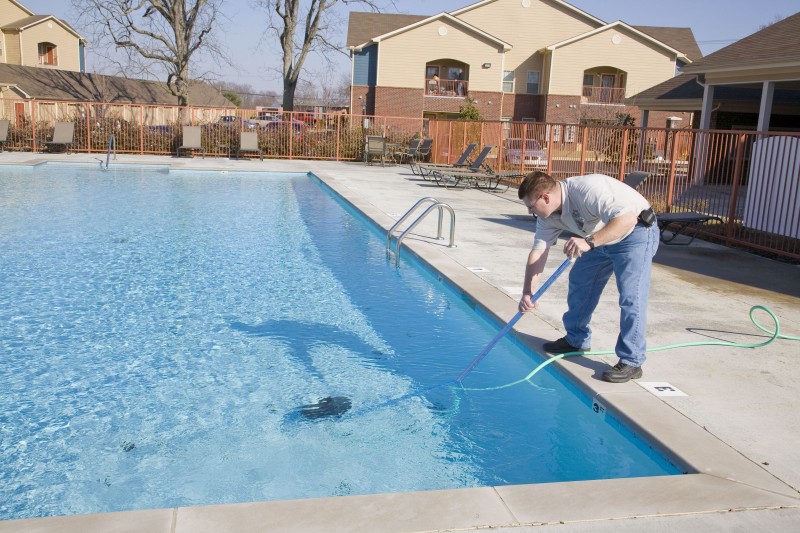 Doing Proper Pool Cleaning in Connecticut