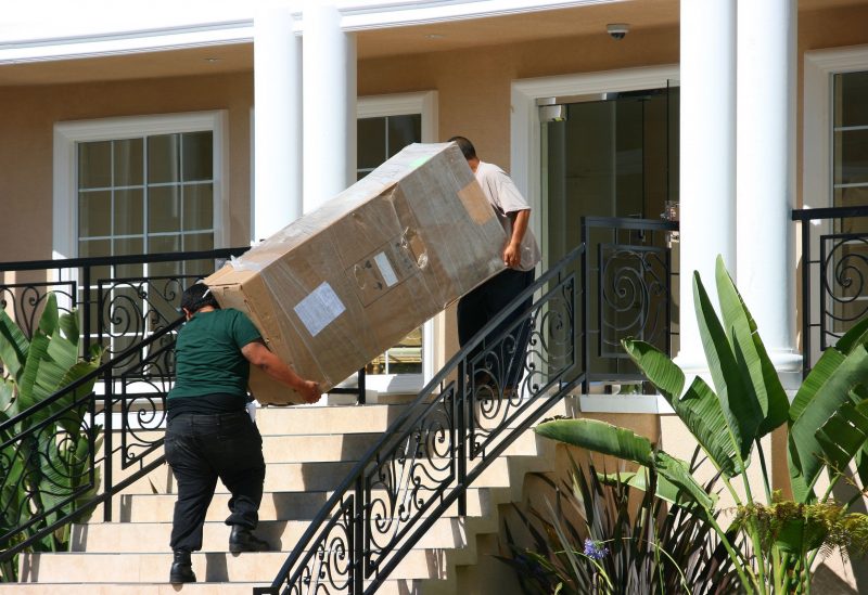 Need to Hire a Moving Company? How to Find a Dependable Mover