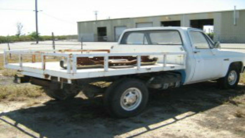 Benefits of Buying a Flatbed Dump Truck in Fresno CA