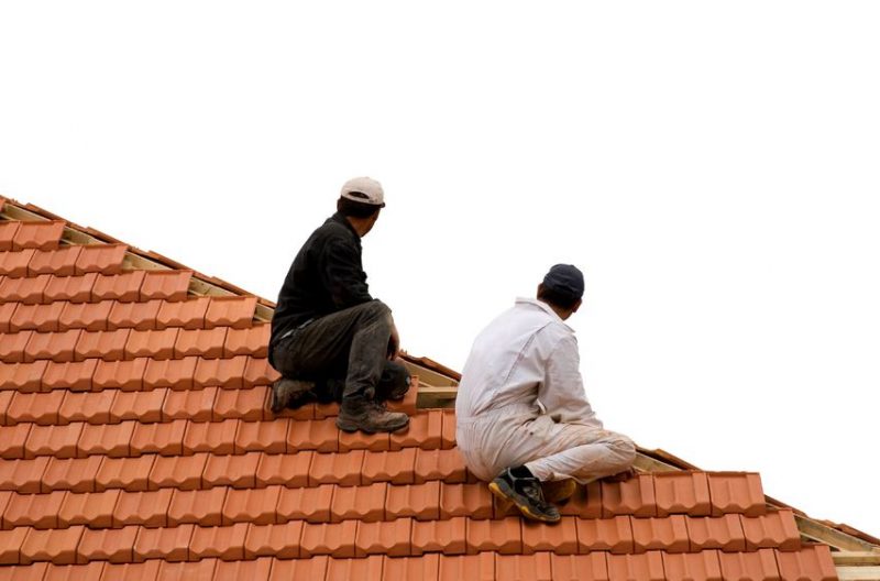 Make Roof Repairs on Time to Avoid Replacement