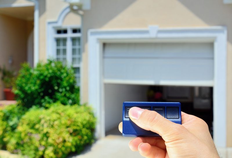 Signs You May Need a Garage Door Repair