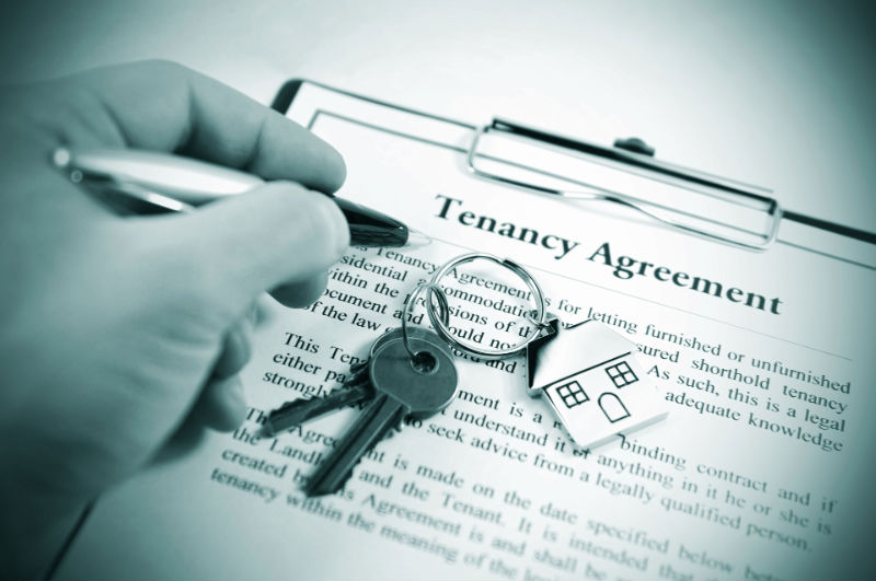 A Landlord and Tenant Attorney in Chicago Can Help a People Draft a Solid Lease Agreement