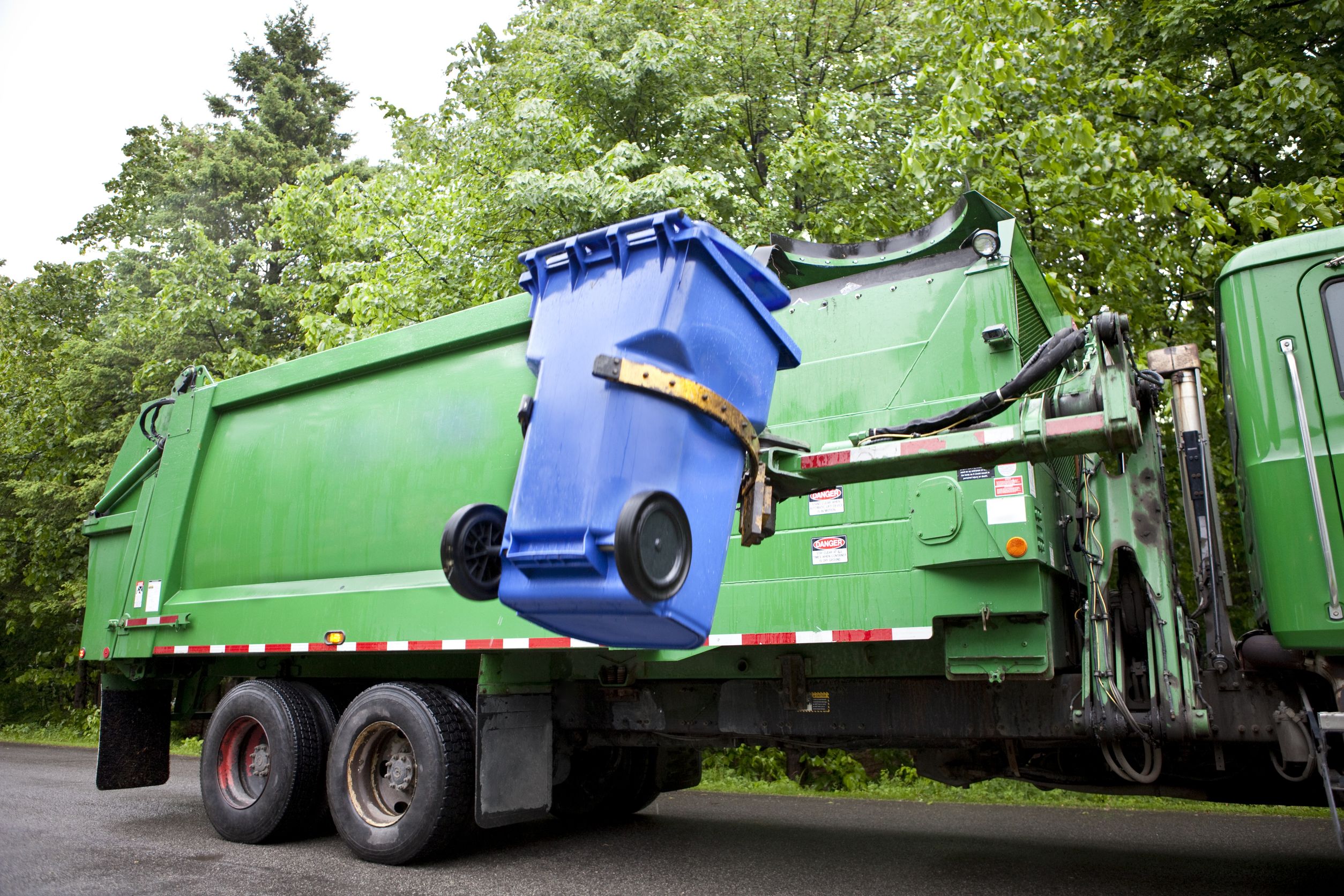 Remove Your Waste Using Dumpsters in Long Island NY